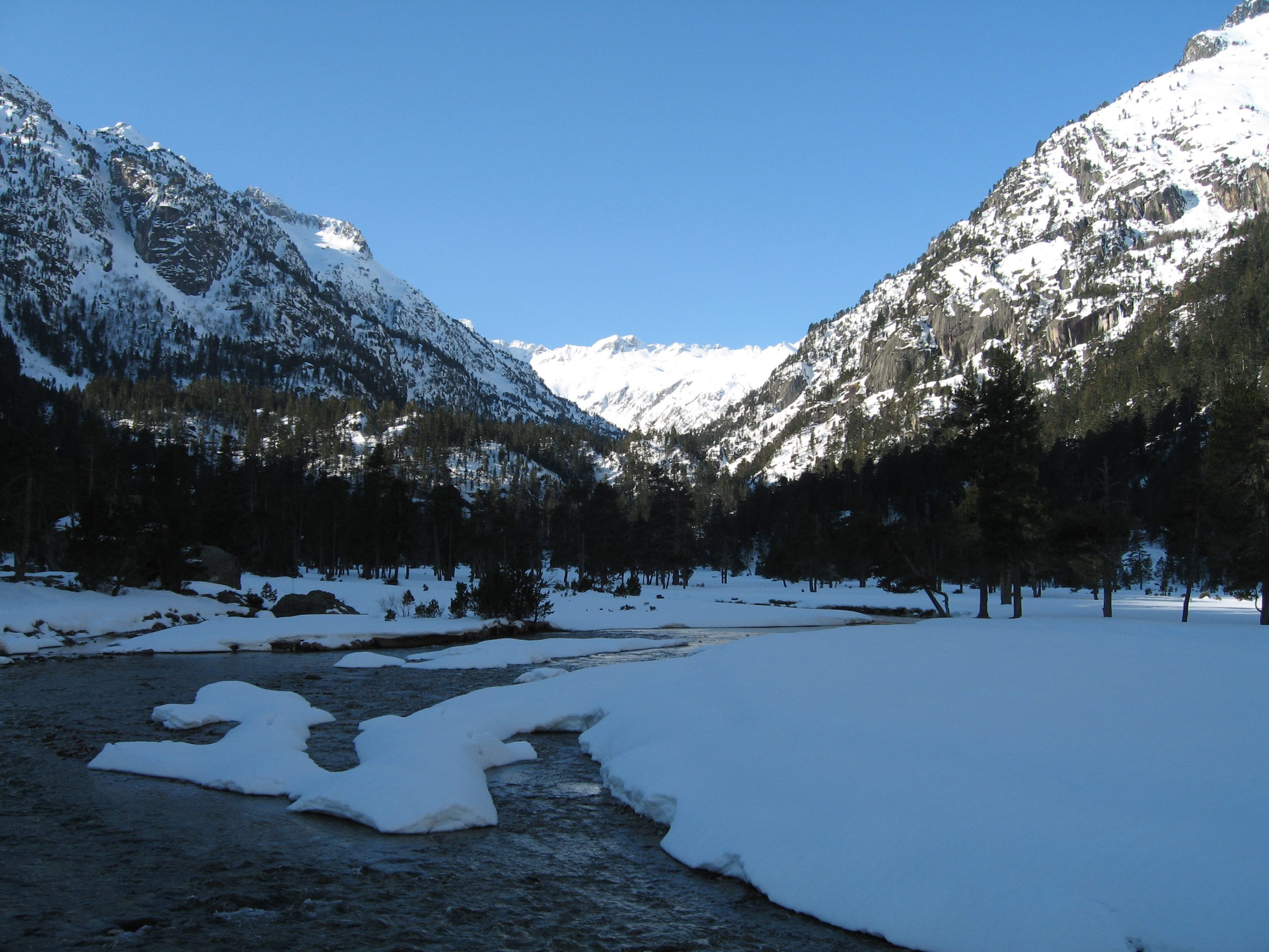 raquettes-hiver-pyrenees
